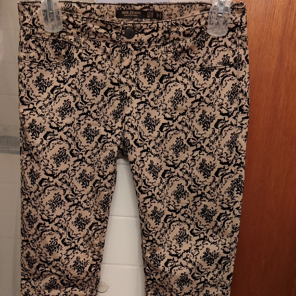 Woman's Iris Jeans.